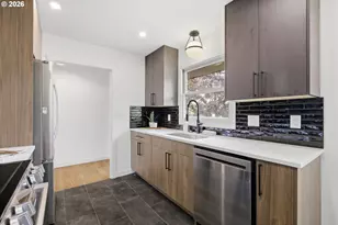 7710 N Washburne Ave, Portland, OR 97217 - Photo 9