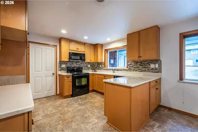 1630 Underwood Ave, Coos Bay, OR 97420 - Photo 13