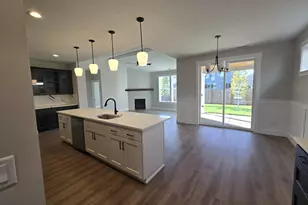 447 SW 15th Ave, Canby, OR 97013 - Photo 3