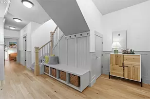 1024 NE Going St, Portland, OR 97211 - Photo 3