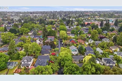 1024 NE Going St, Portland, OR 97211 - Photo 39