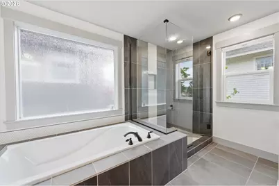 1024 NE Going St, Portland, OR 97211 - Photo 29
