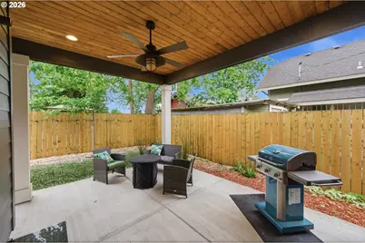 1024 NE Going St, Portland, OR 97211 - Photo 37