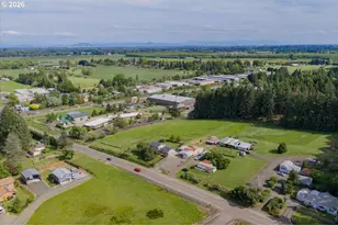 208 NW Lewisburg Ave, Corvallis, OR 97330 - Photo 23
