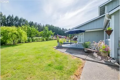 208 NW Lewisburg Ave, Corvallis, OR 97330 - Photo 9