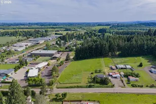 208 NW Lewisburg Ave, Corvallis, OR 97330 - Photo 31