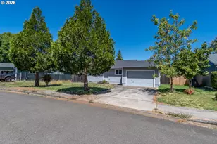 211 Valley Ct, Sutherlin, OR 97479 - Photo 29