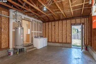 211 Valley Ct, Sutherlin, OR 97479 - Photo 23