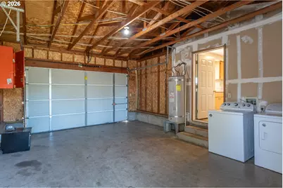 211 Valley Ct, Sutherlin, OR 97479 - Photo 21