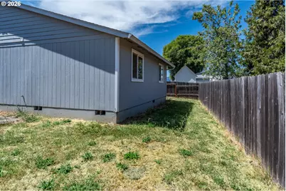 211 Valley Ct, Sutherlin, OR 97479 - Photo 27