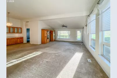 152 Jacob Hale Way, Roseburg, OR 97471 - Photo 5