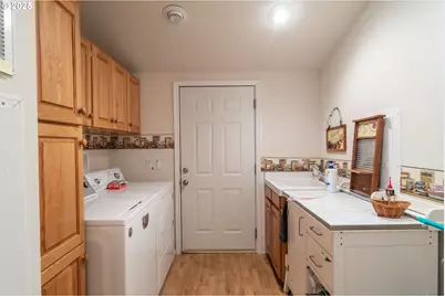 152 Jacob Hale Way, Roseburg, OR 97471 - Photo 21