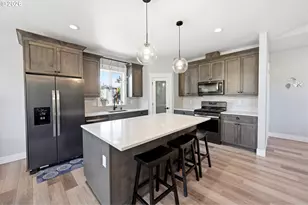 2846 NW Gehlar Rd, Salem, OR 97304 - Photo 7