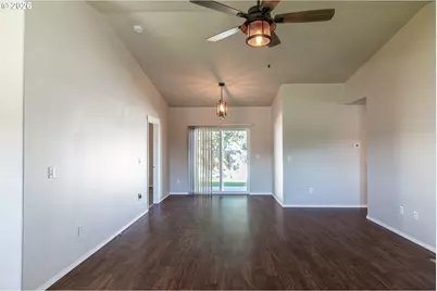1481 NE Kenna Dr, Hermiston, OR 97838 - Photo 7
