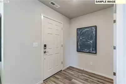 674 Merriott Ln, Woodburn, OR 97071 - Photo 17