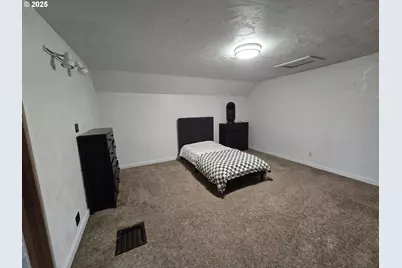 203 N Alder St, Wallowa, OR 97885 - Photo 17