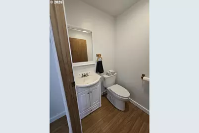 203 N Alder St, Wallowa, OR 97885 - Photo 11