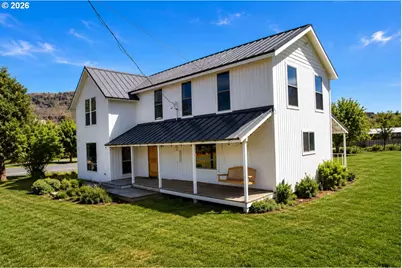 203 N Alder St, Wallowa, OR 97885 - Photo 1