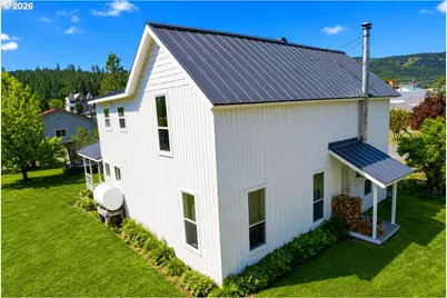 203 N Alder St, Wallowa, OR 97885 - Photo 3
