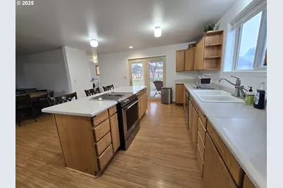 203 N Alder St, Wallowa, OR 97885 - Photo 7