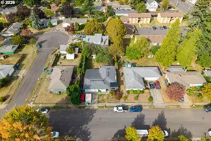605 SE 166th Pl, Portland, OR 97233 - Photo 35