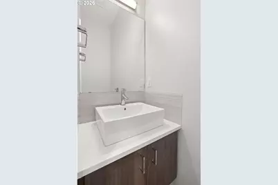 322 N Ivy St, Portland, OR 97227 - Photo 9