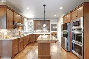 9361 NW Murlea Ln, Portland, OR 97229 - Photo 11