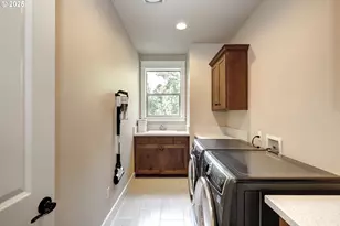 9361 NW Murlea Ln, Portland, OR 97229 - Photo 33