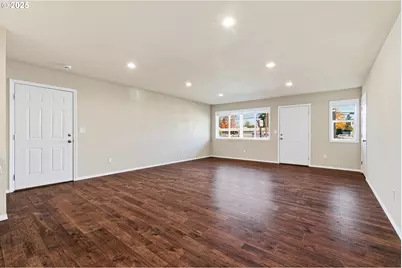 2211 SE 182nd Ave, Portland, OR 97233 - Photo 7