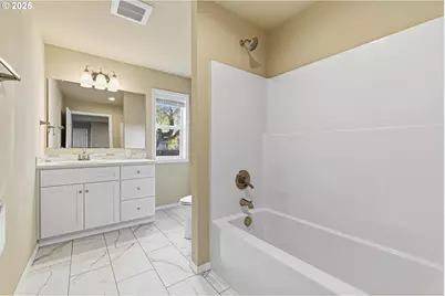 2211 SE 182nd Ave, Portland, OR 97233 - Photo 27