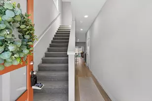 2876 S Nectarine St, Cornelius, OR 97113 - Photo 3