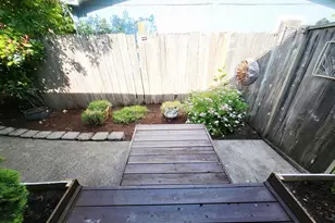 2350 N Terry St, Eugene, OR 97402 - Photo 7