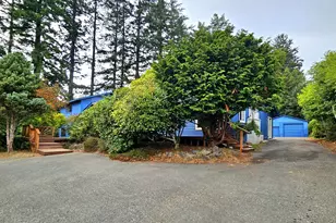 614 Hassett St, Brookings, OR 97415 - Photo 3