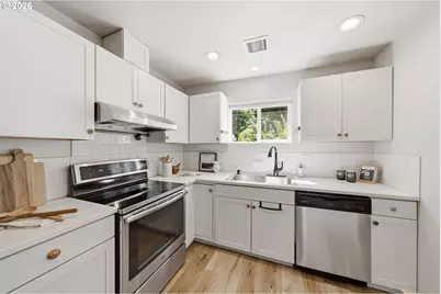 7724 SE 65th Ave, Portland, OR 97206 - Photo 9