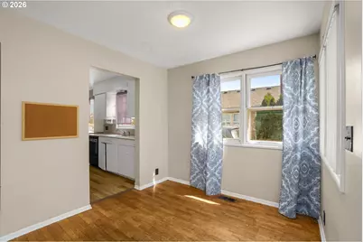 1731 NE Liberty St, Portland, OR 97211 - Photo 7