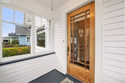 1358 Parker Pl, Astoria, OR 97103 - Photo 3
