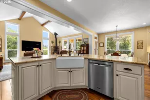 102 NW 164th St, Ridgefield, WA 98642 - Photo 9