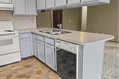 2521 Delores Ln, North Bend, OR 97459 - Photo 15