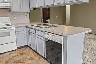 2521 Delores Ln, North Bend, OR 97459 - Photo 15