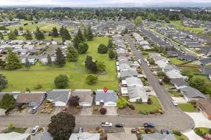810 S Columbia Dr, Woodburn, OR 97071 - Photo 27
