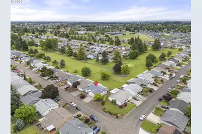 810 S Columbia Dr, Woodburn, OR 97071 - Photo 29