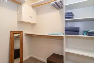 512 W Center St, Roseburg, OR 97471 - Photo 37