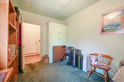 895 Glory Dr, Eugene, OR 97404 - Photo 9