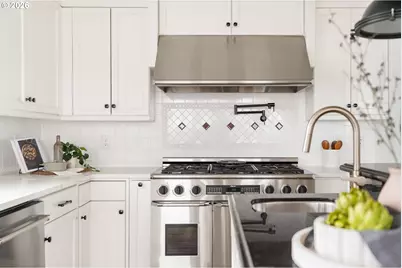 10230 NW Gloaming Ln, Portland, OR 97229 - Photo 11