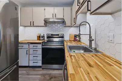 142 Oswego Smt, Lake Oswego, OR 97035 - Photo 3