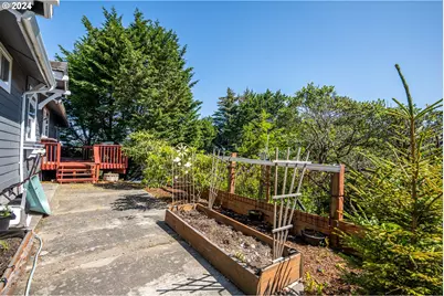 51 Shoreline Dr, Florence, OR 97439 - Photo 43