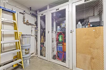 1823 NE Multnomah St, Portland, OR 97232 - Photo 19