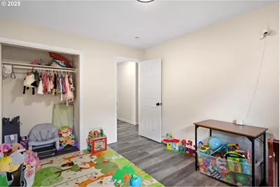 4220 SE 130th Ave, Portland, OR 97236 - Photo 17