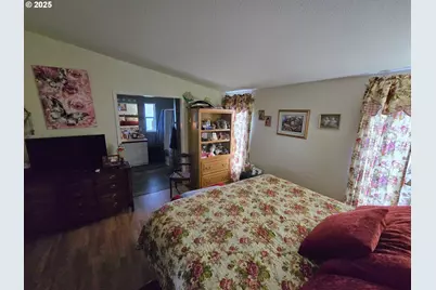 3200 Oak Terrace Dr #47, Lebanon, OR 97355 - Photo 13