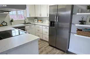 2910 E Douglas Ave, Newberg, OR 97132 - Photo 11